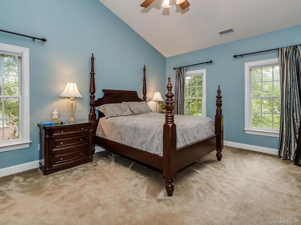 4314 Overlook Cove Road Charlotte NC 28216