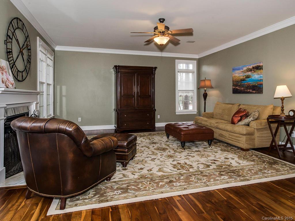 4314 Overlook Cove Road Charlotte NC 28216