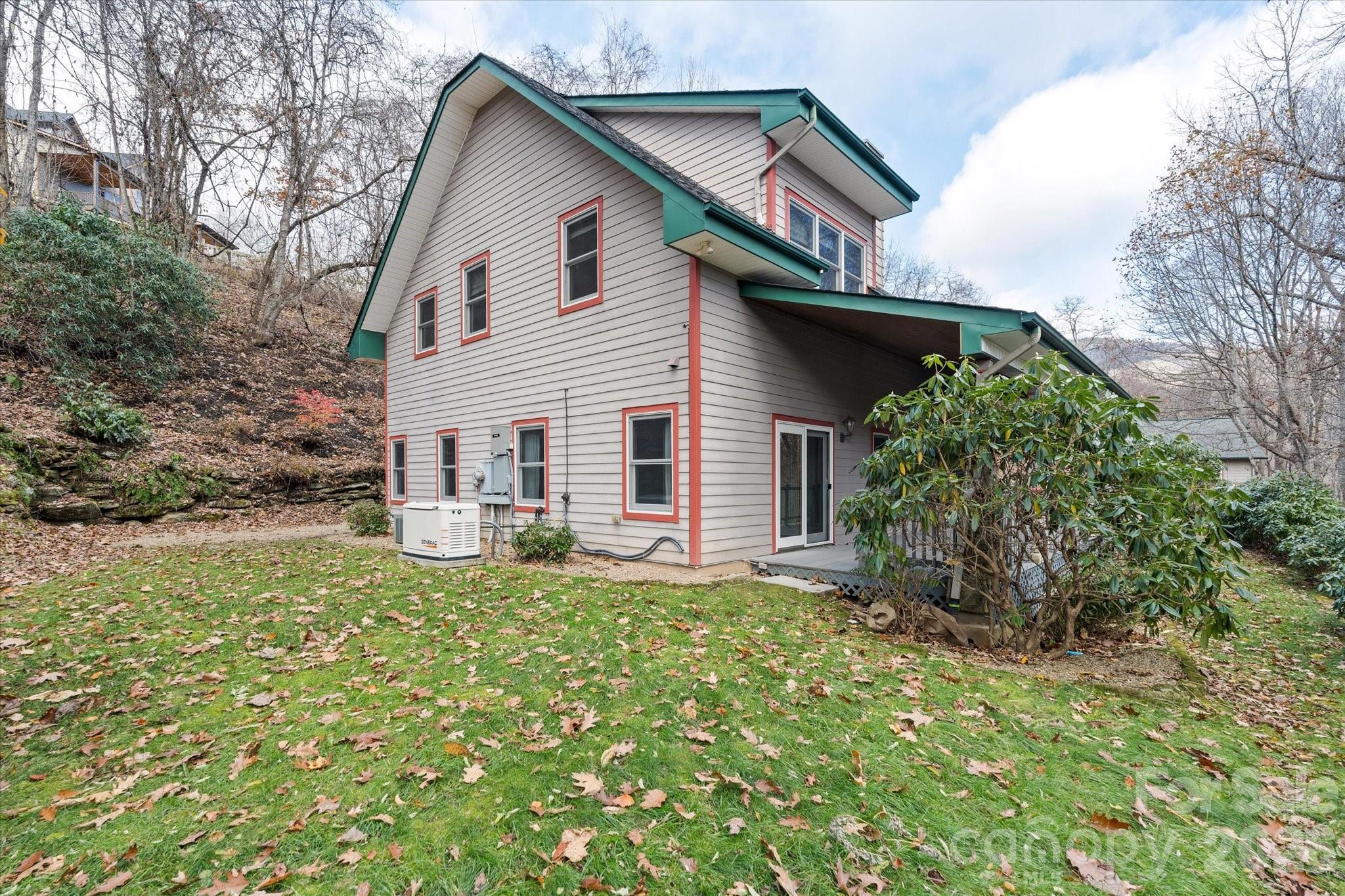 905 Old Fiddle Road Waynesville NC 28786