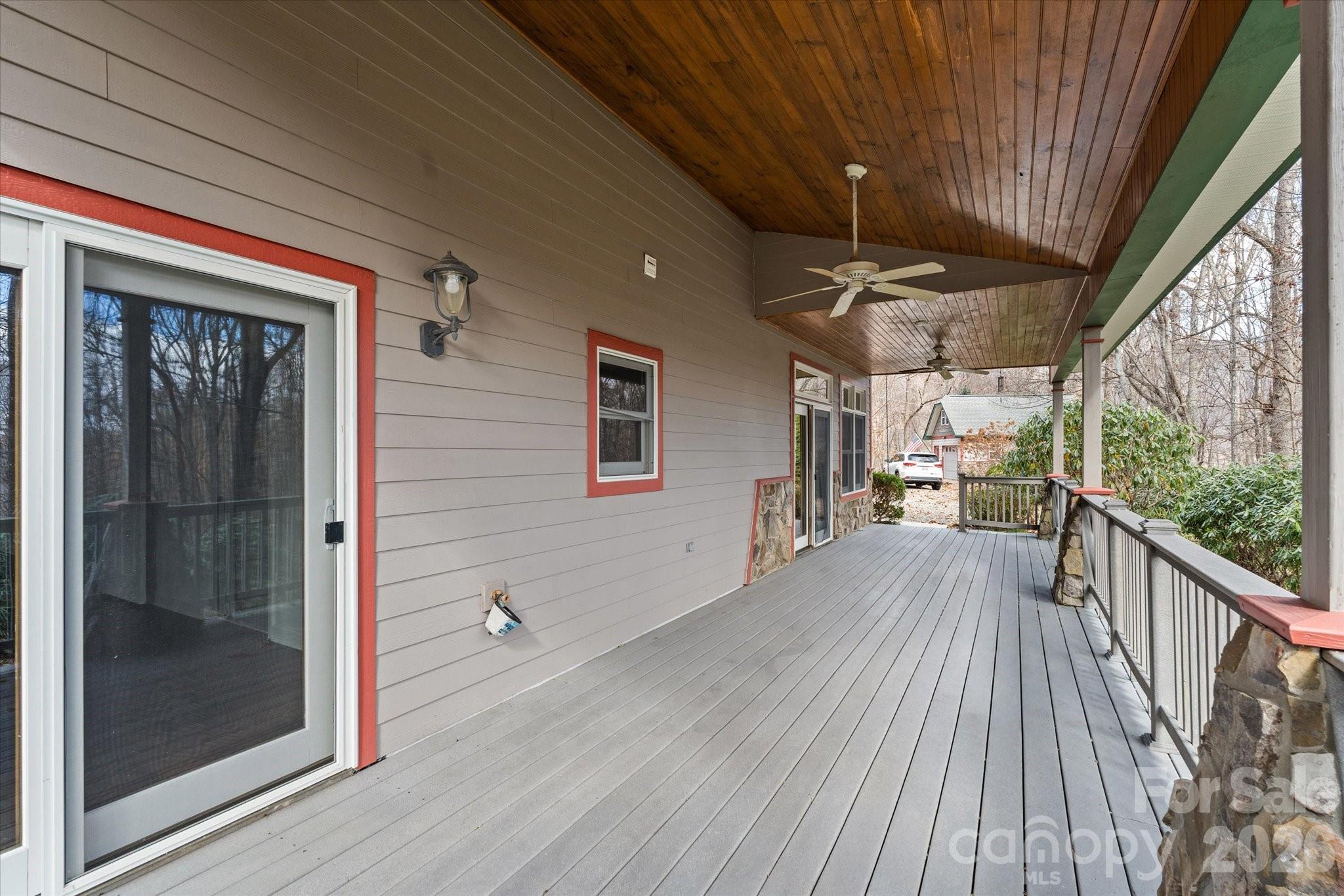 905 Old Fiddle Road Waynesville NC 28786
