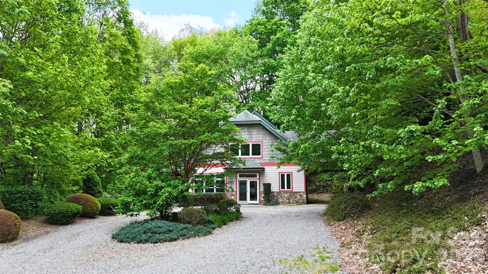 905 Old Fiddle Road Waynesville NC 28786