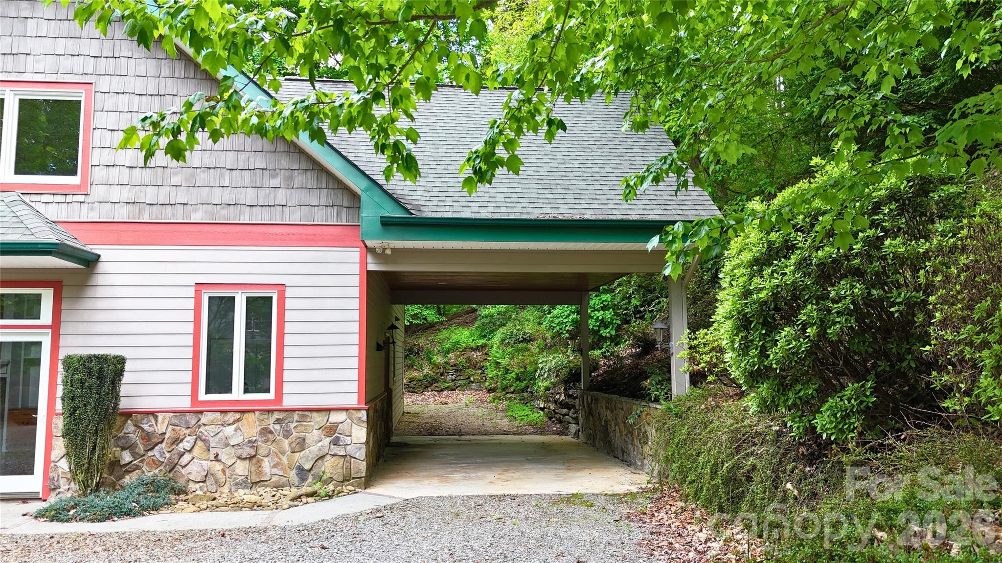 905 Old Fiddle Road Waynesville NC 28786