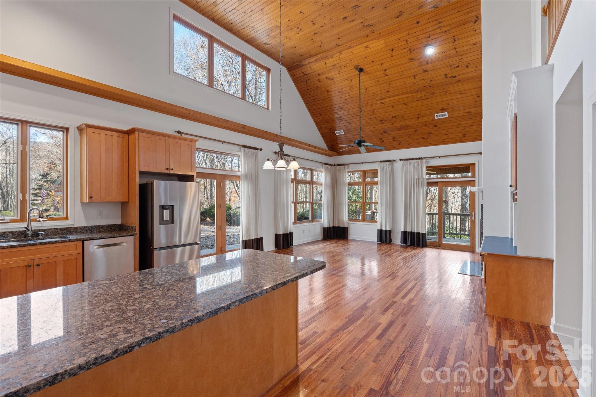 905 Old Fiddle Road Waynesville NC 28786