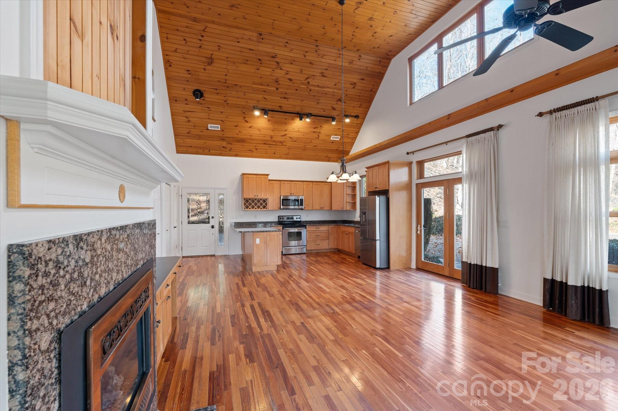 905 Old Fiddle Road Waynesville NC 28786
