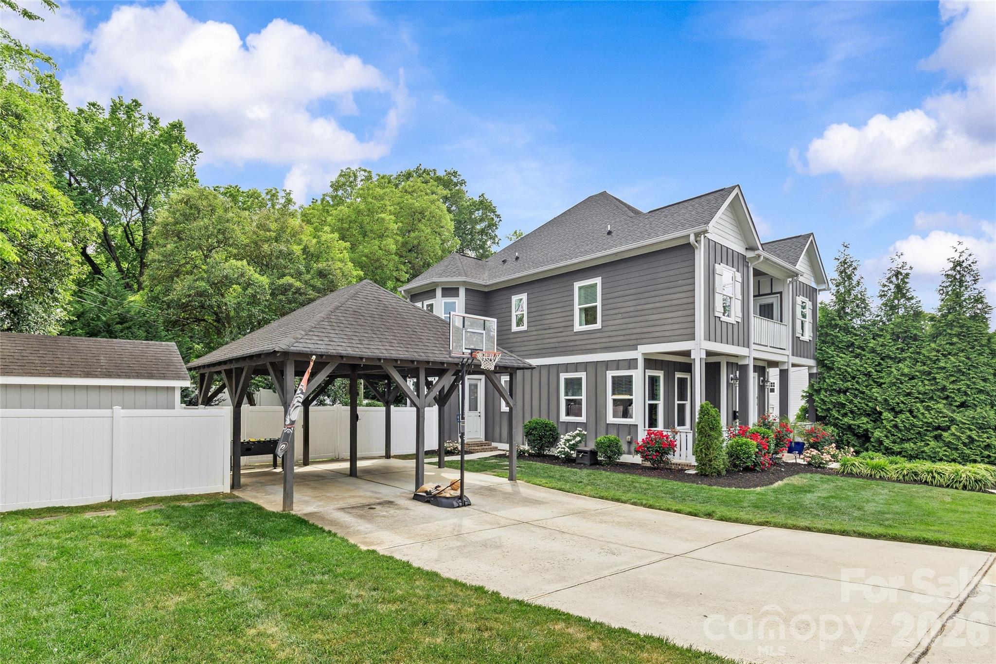 815 W Kingston Avenue Charlotte NC 28203