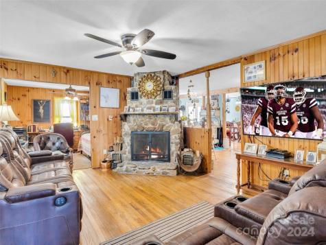 214 Crystal Creek Lane Green Mountain NC 28740