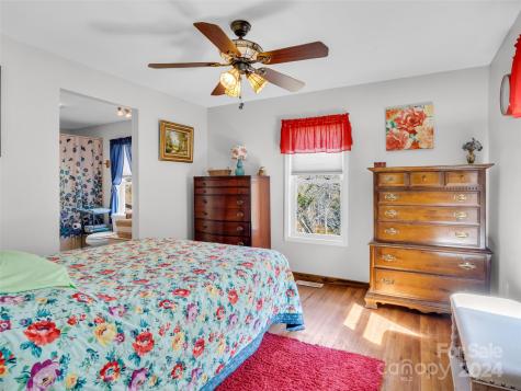 214 Crystal Creek Lane Green Mountain NC 28740