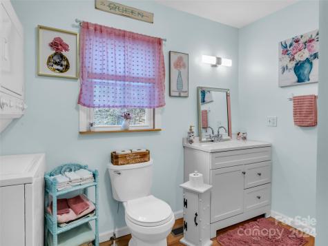 214 Crystal Creek Lane Green Mountain NC 28740