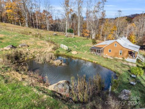 214 Crystal Creek Lane Green Mountain NC 28740