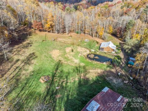 214 Crystal Creek Lane Green Mountain NC 28740