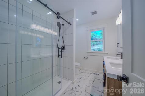 26 Henrietta Street Asheville NC 28801