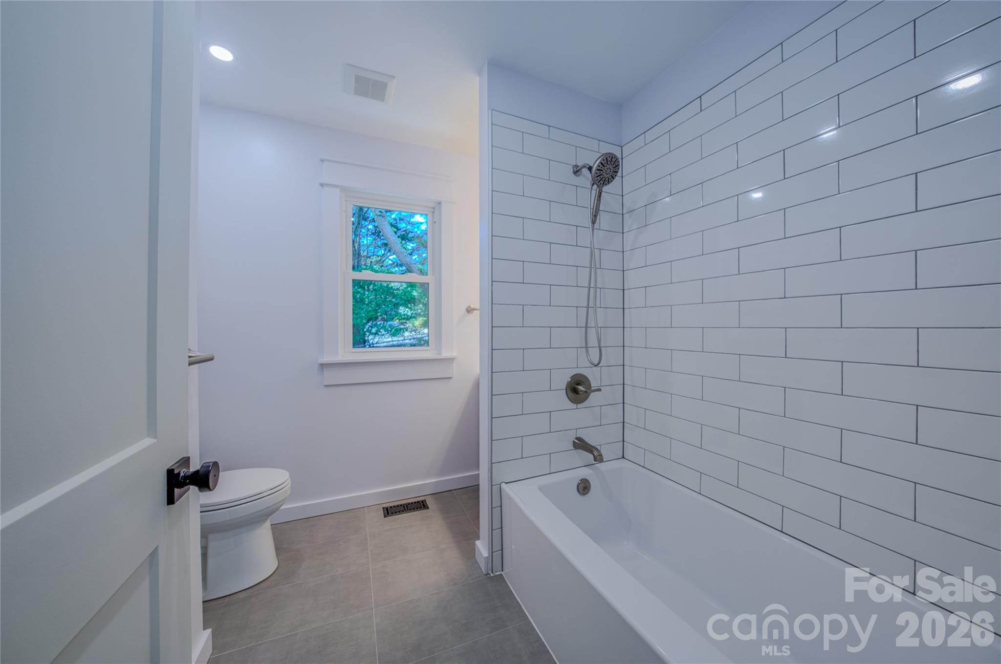 26 Henrietta Street Asheville NC 28801
