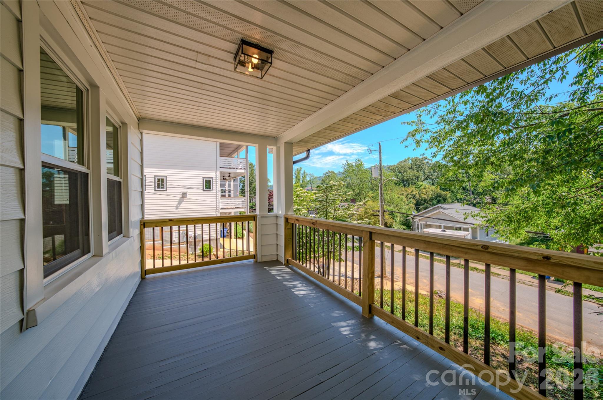 26 Henrietta Street Asheville NC 28801