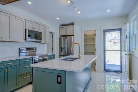 26 Henrietta Street Asheville NC 28801