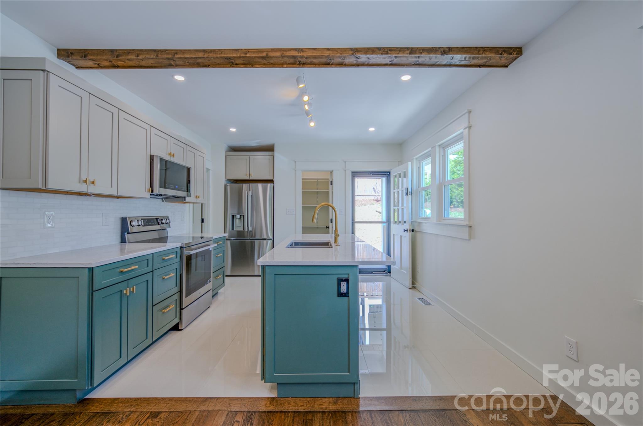 26 Henrietta Street Asheville NC 28801