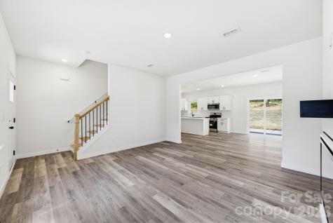 4147 2nd Street NE Hickory NC 28601
