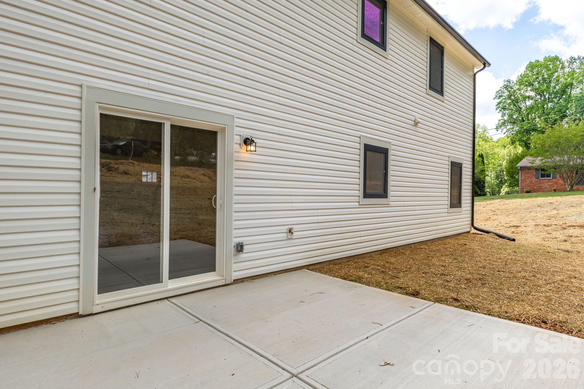 4147 2nd Street NE Hickory NC 28601