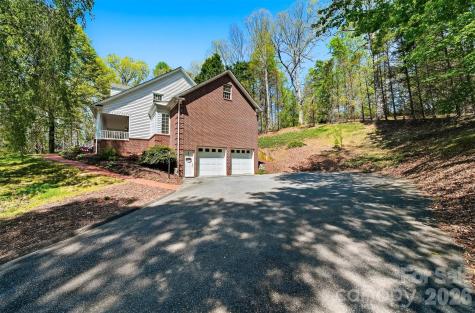 401 Stonecroft Drive Lenoir NC 28645