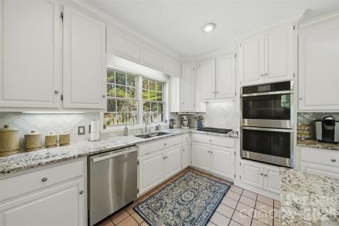 401 Stonecroft Drive Lenoir NC 28645
