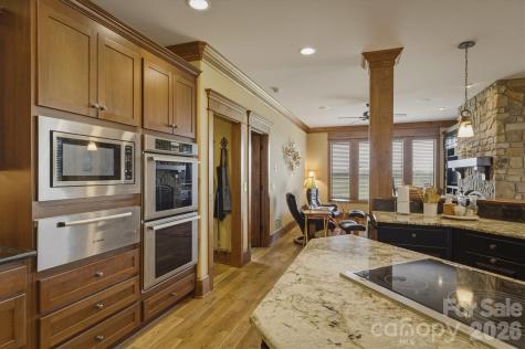 1638 Johns Ridge Parkway Lenoir NC 28645