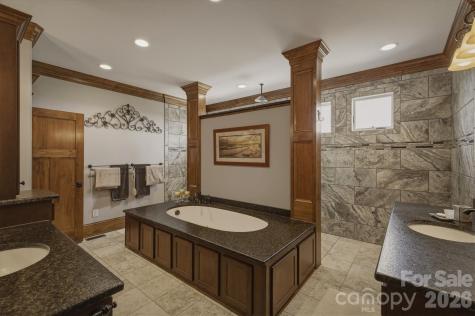 1638 Johns Ridge Parkway Lenoir NC 28645