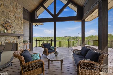 1638 Johns Ridge Parkway Lenoir NC 28645