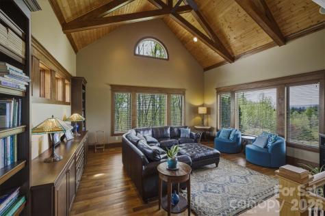1638 Johns Ridge Parkway Lenoir NC 28645
