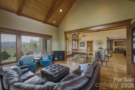 1638 Johns Ridge Parkway Lenoir NC 28645