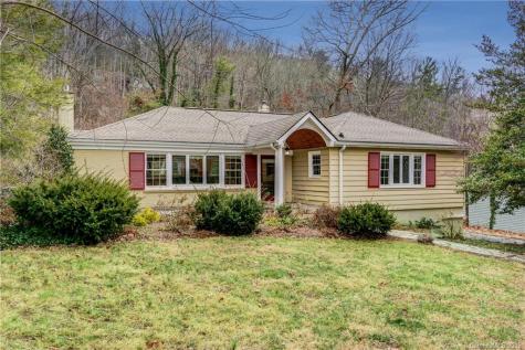 21 Woodcrest Road Asheville NC 28804