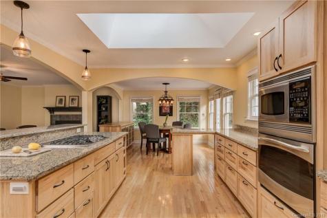 21 Woodcrest Road Asheville NC 28804