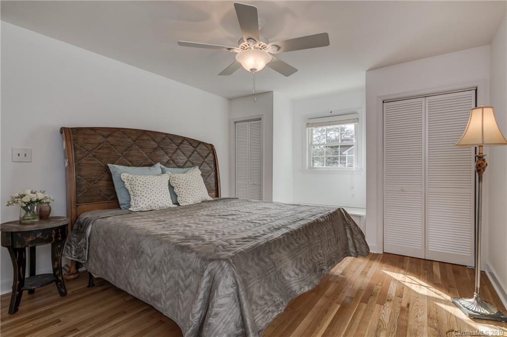 21 Woodcrest Road Asheville NC 28804