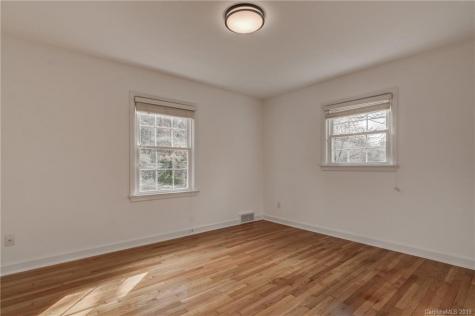 21 Woodcrest Road Asheville NC 28804