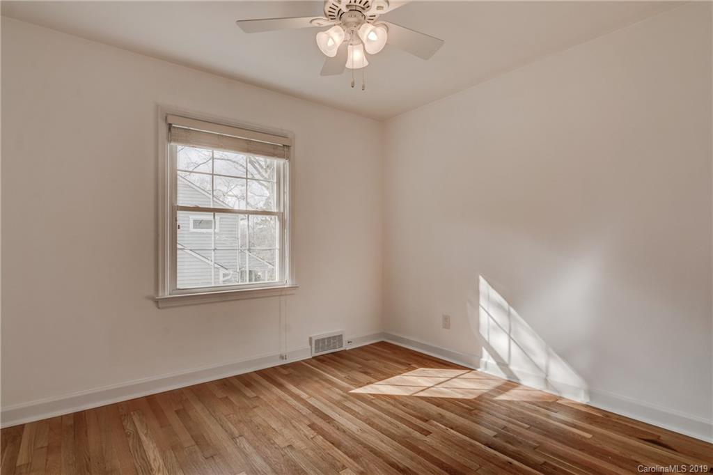 21 Woodcrest Road Asheville NC 28804
