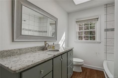 21 Woodcrest Road Asheville NC 28804