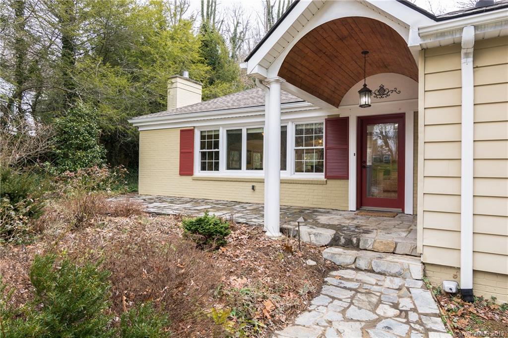 21 Woodcrest Road Asheville NC 28804