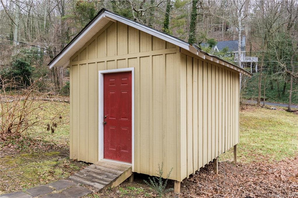 21 Woodcrest Road Asheville NC 28804
