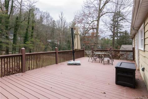 21 Woodcrest Road Asheville NC 28804