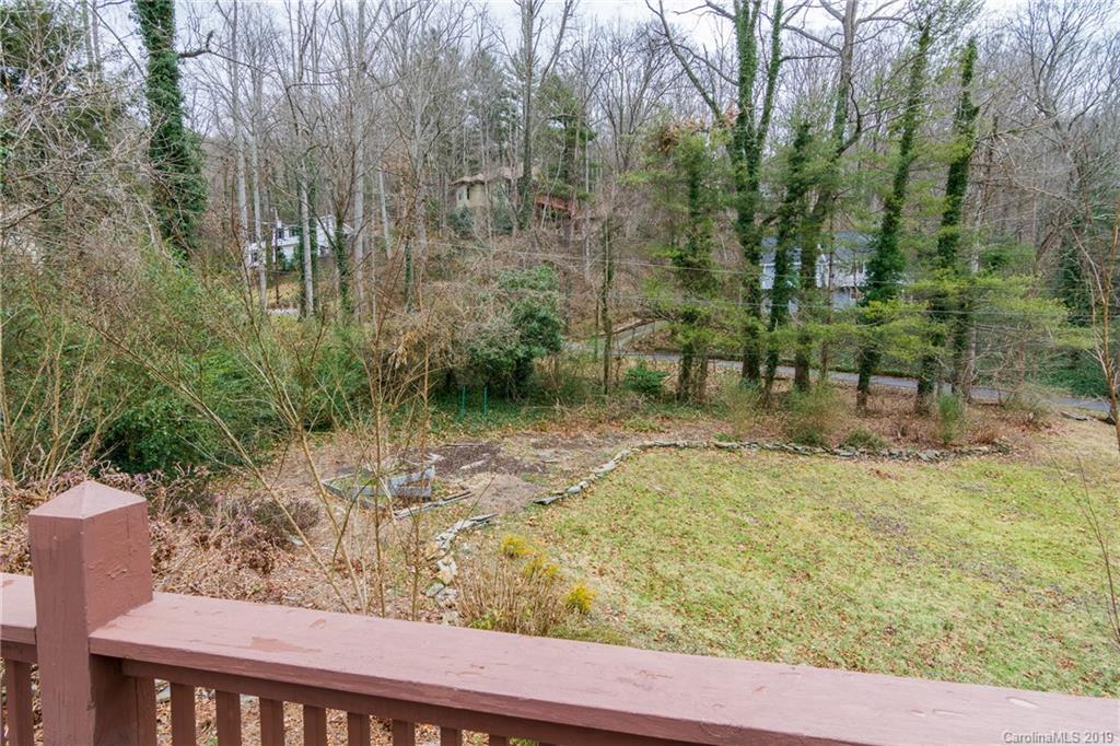 21 Woodcrest Road Asheville NC 28804