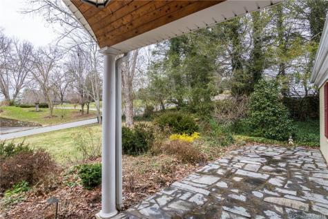 21 Woodcrest Road Asheville NC 28804