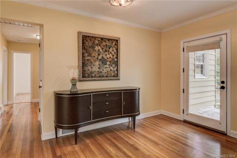21 Woodcrest Road Asheville NC 28804