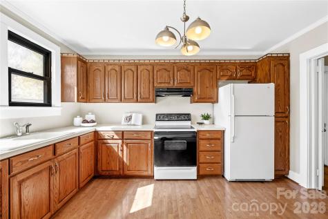 5135 Tucker Avenue Kannapolis NC 28081