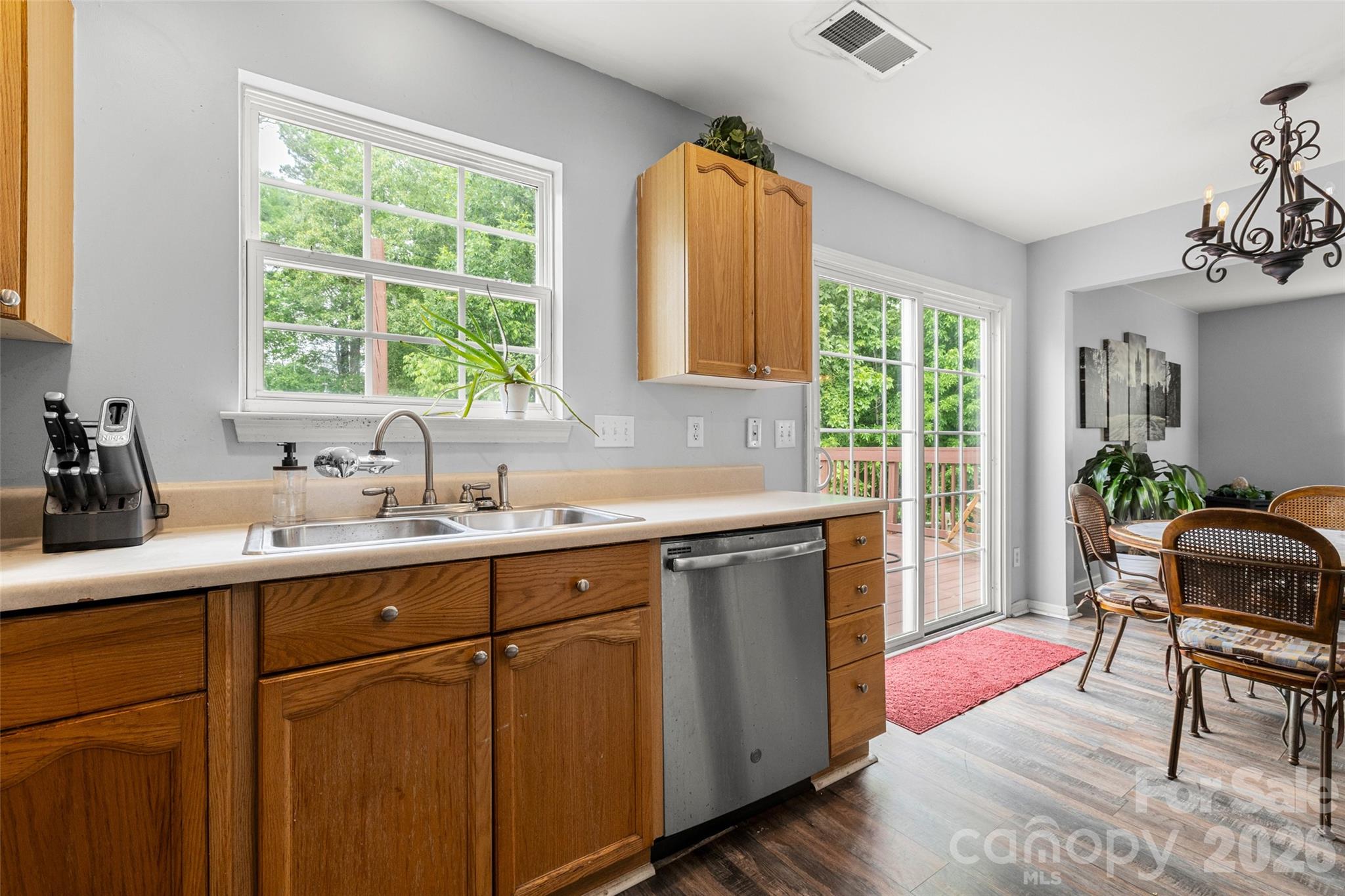 1315 Red Tallen Court Charlotte NC 28214