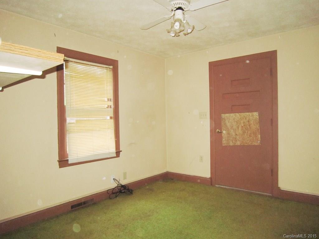 9 Brookside Circle Candler NC 28715