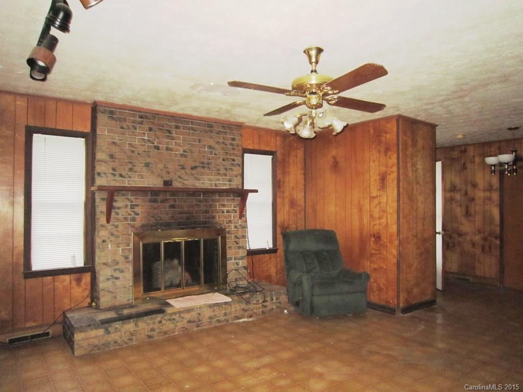 9 Brookside Circle Candler NC 28715