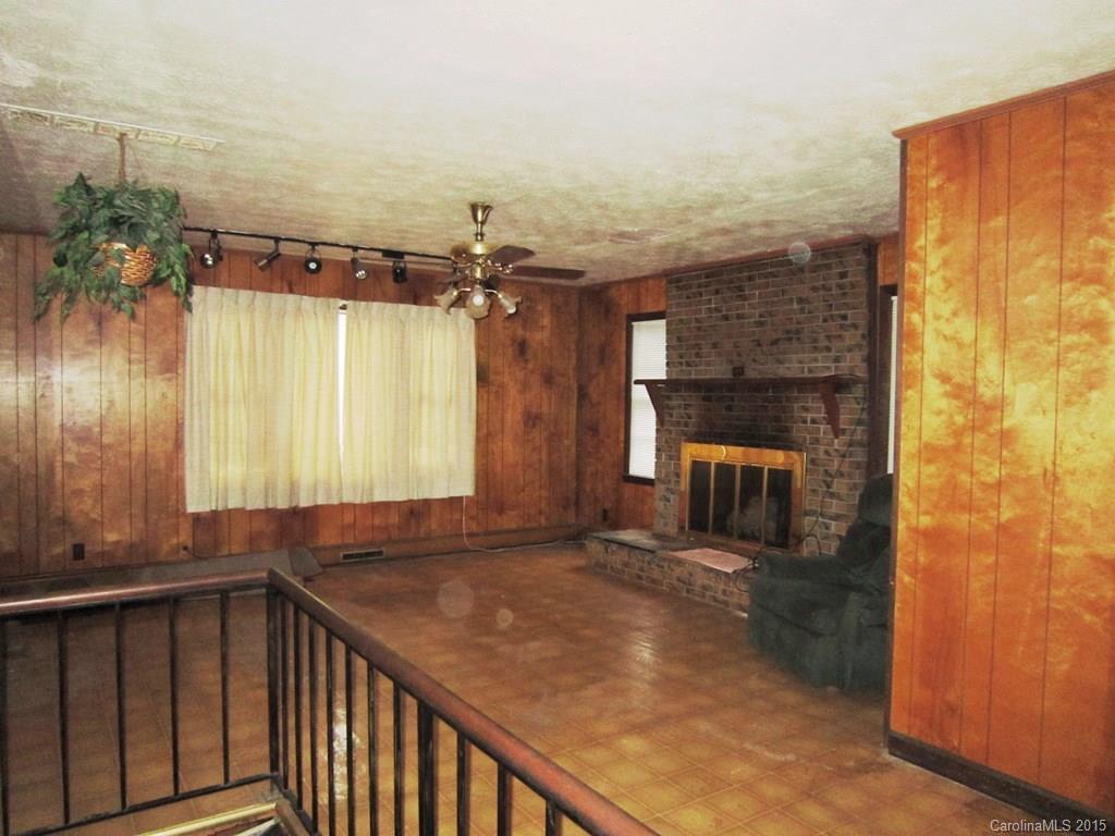 9 Brookside Circle Candler NC 28715