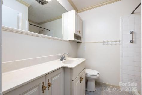 14 Wagon Road Asheville NC 28805