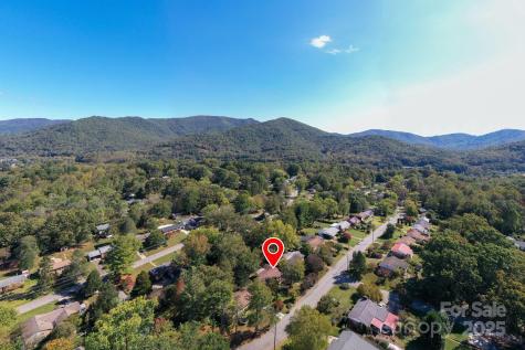 14 Wagon Road Asheville NC 28805