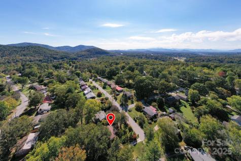 14 Wagon Road Asheville NC 28805