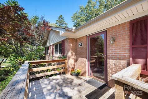 14 Wagon Road Asheville NC 28805