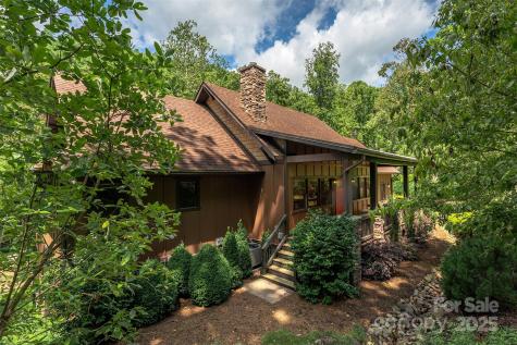 81 Robinhood Road Asheville NC 28804